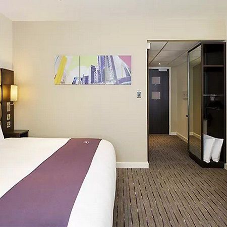 Premier Inn Manchester Cheadle  Zewnętrze zdjęcie