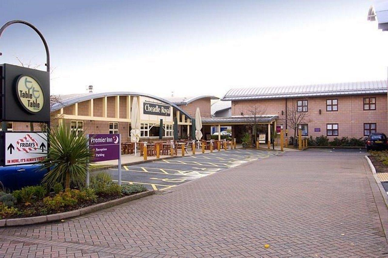 Premier Inn Manchester Cheadle  Zewnętrze zdjęcie