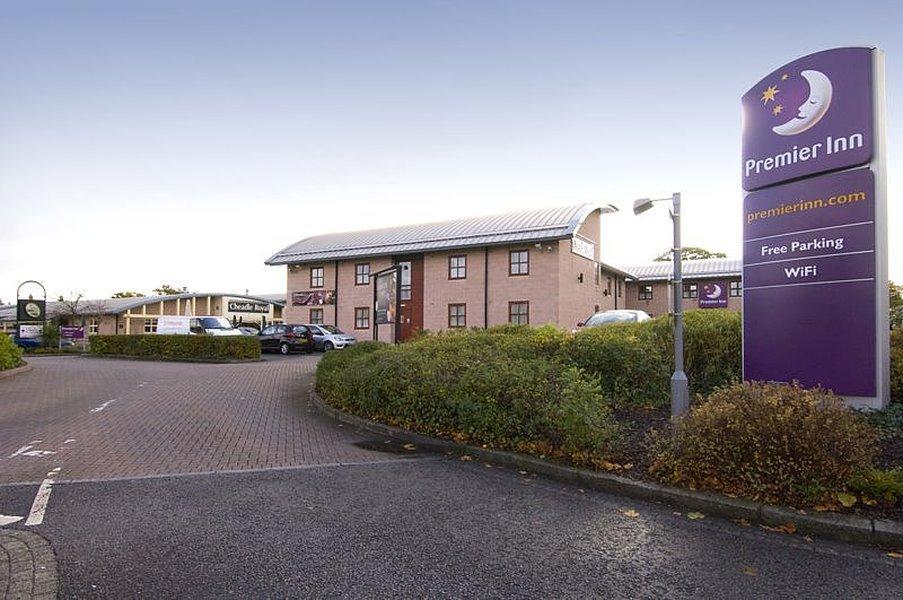 Premier Inn Manchester Cheadle  Zewnętrze zdjęcie